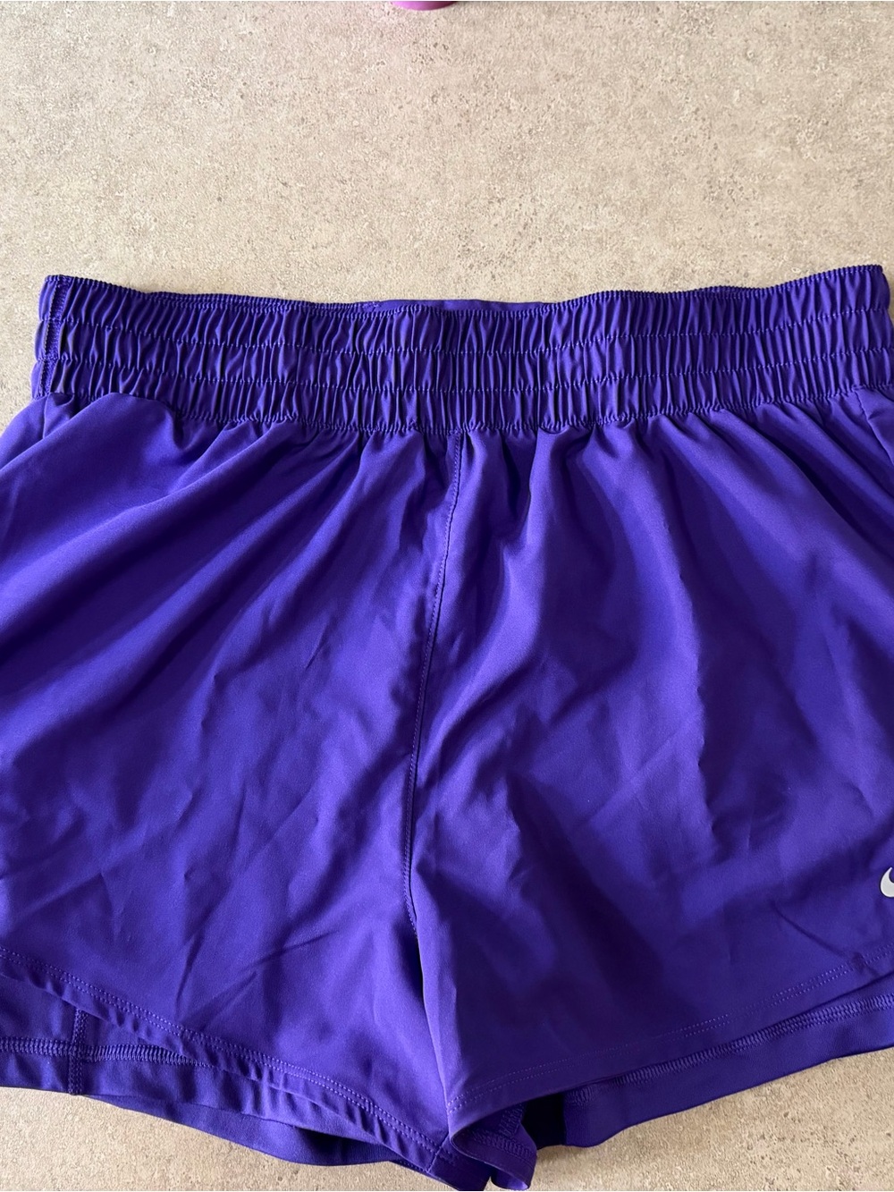 NWT Nike One Women’s Dri-Fit High-Waisted 3” 2 in 1 shorts Size Large Purple